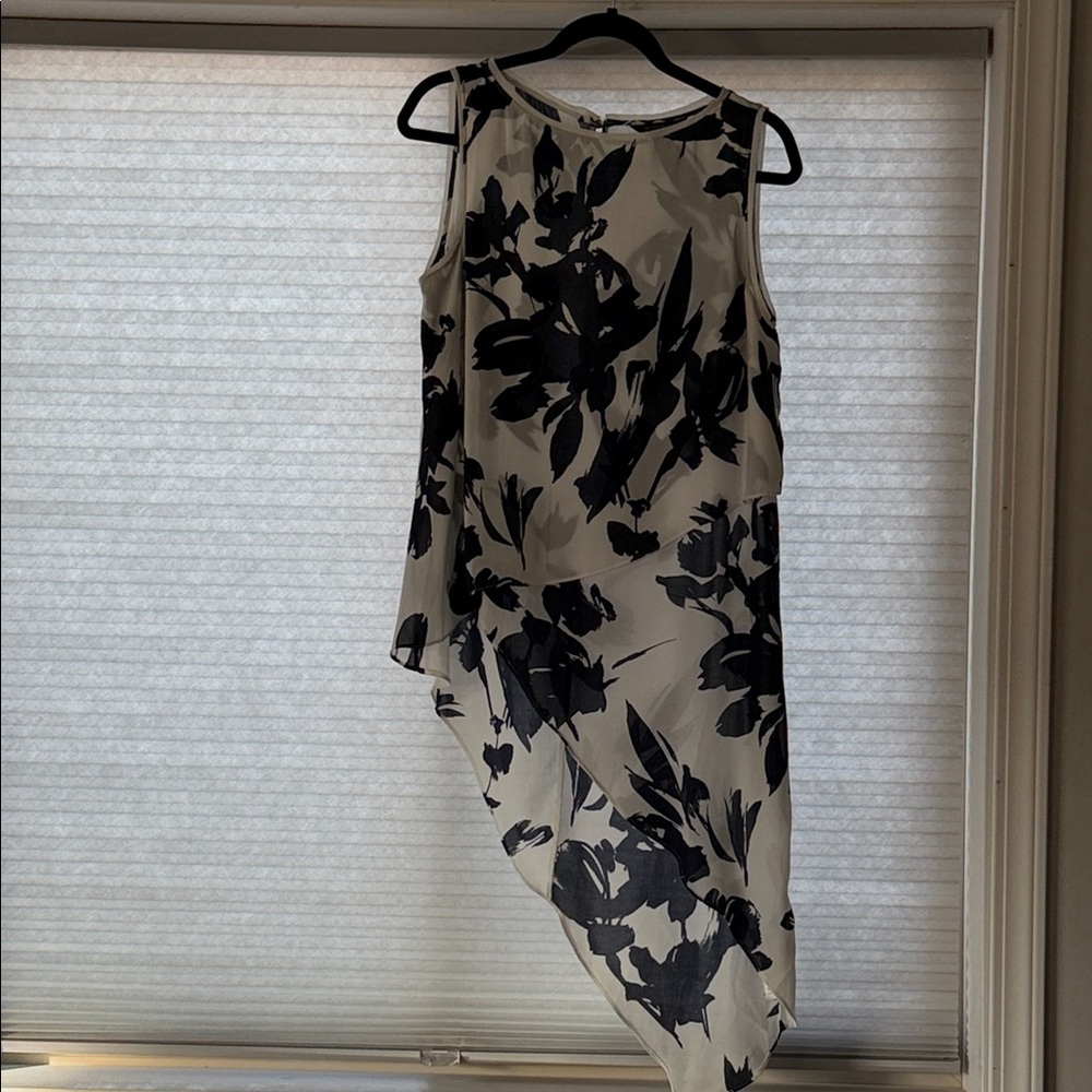 Floral Asymmetrical Blue and White tunic